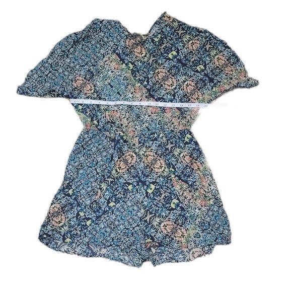 BCBGeneration Floral Multi Romper - Picture 11 of 14